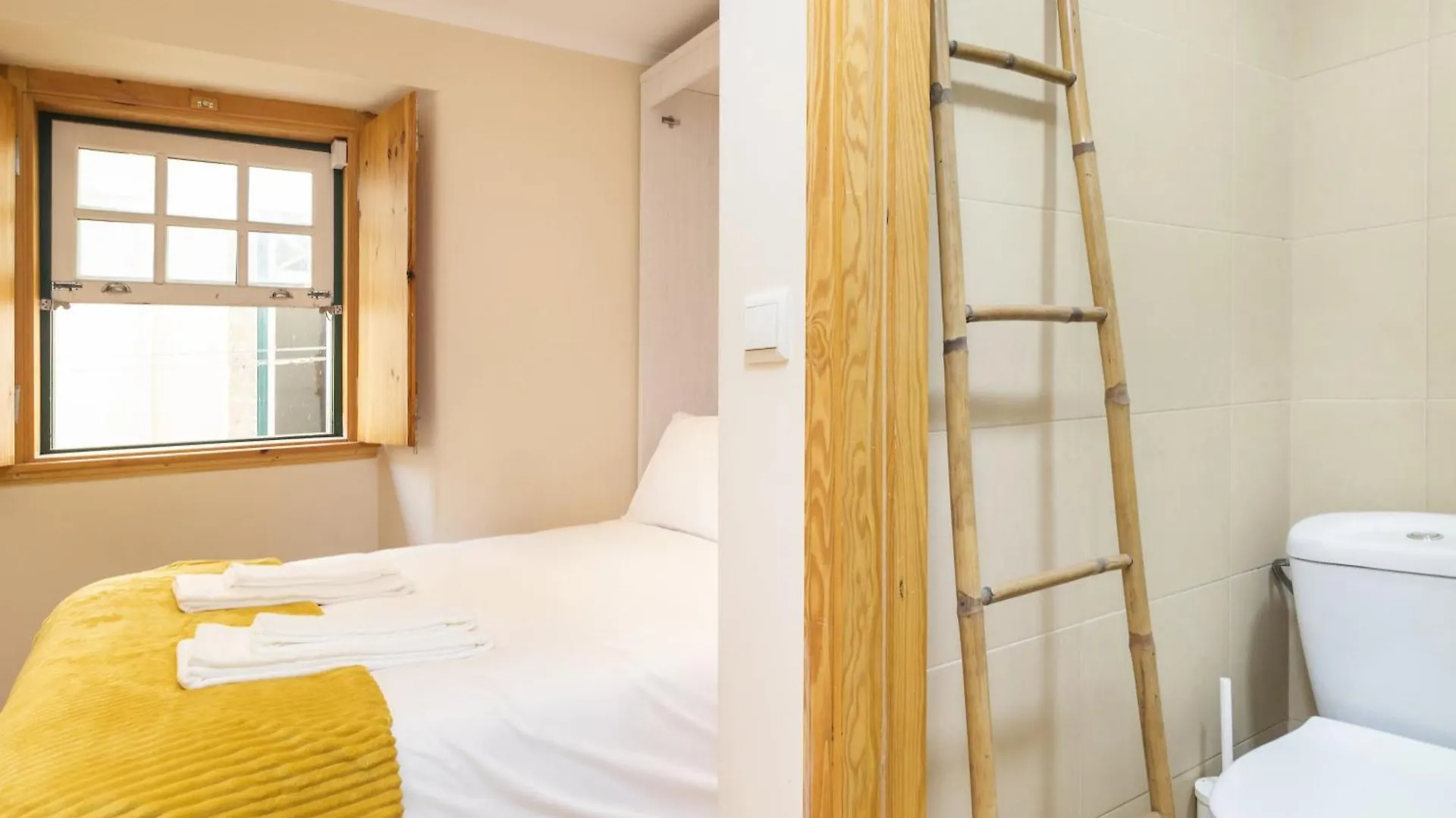 Apartment Budget Studio Down Town Lisbon Portugal